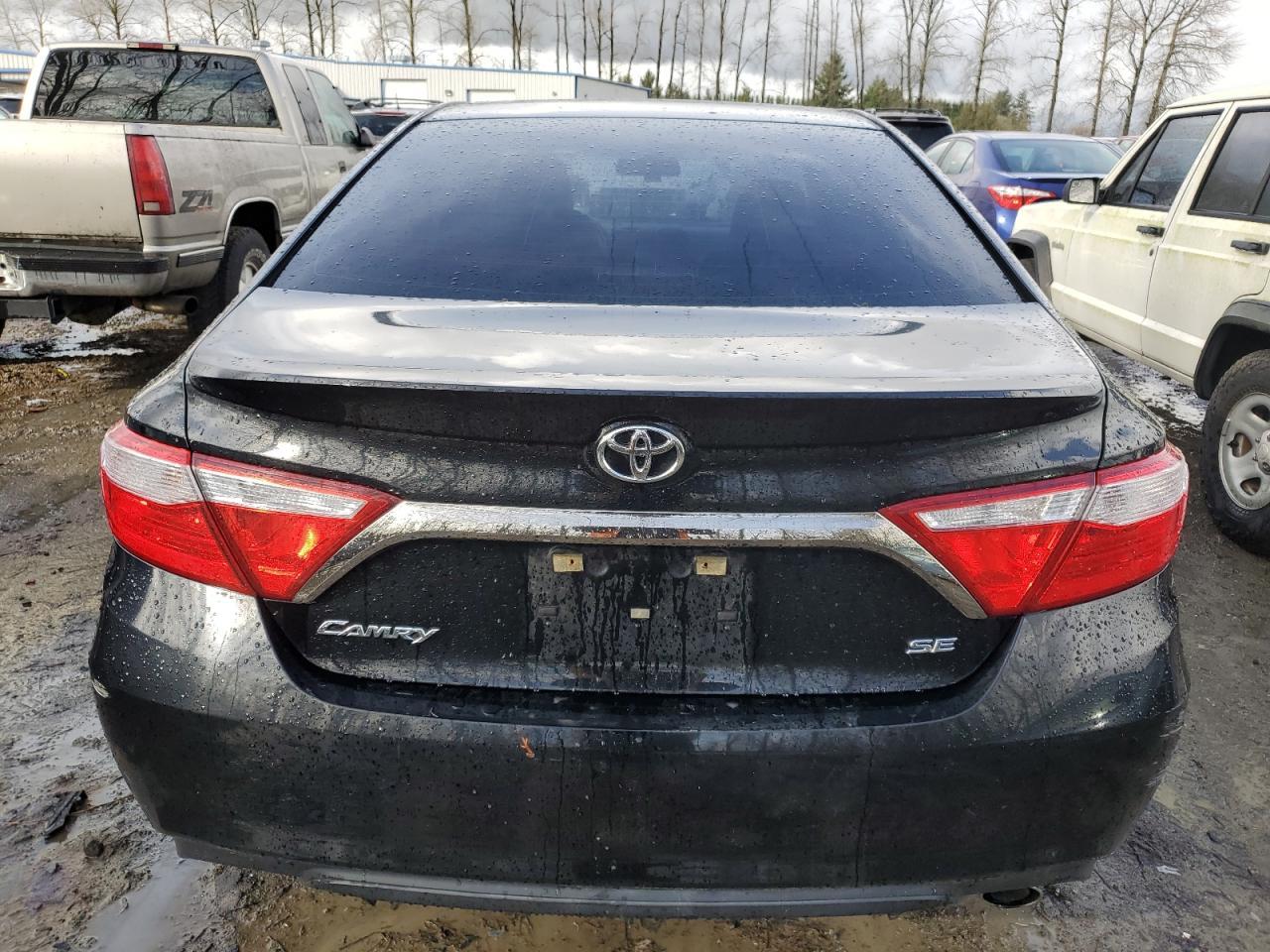 2017 TOYOTA CAMRY LE - Фото 6