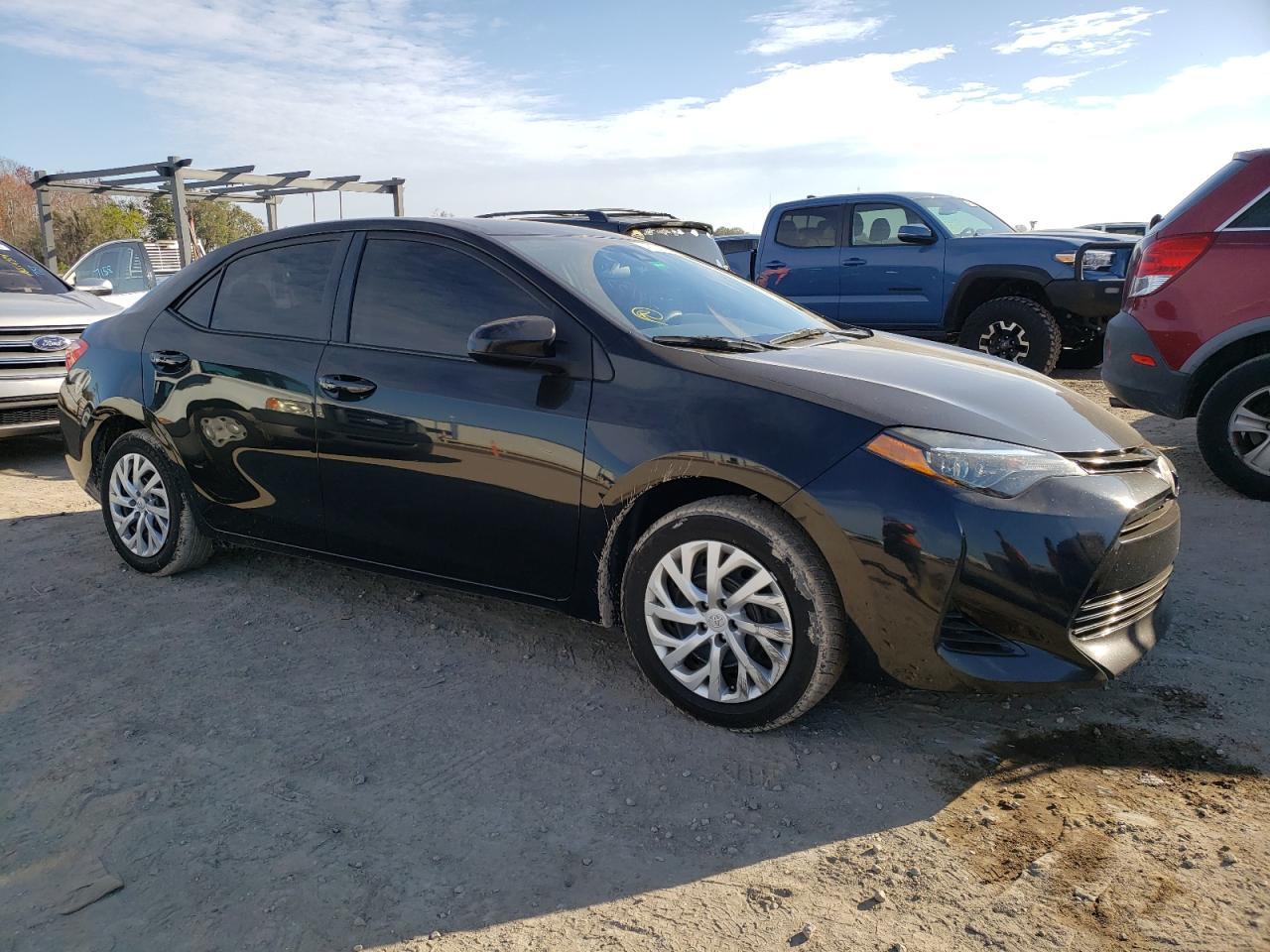2018 TOYOTA COROLLA L - Image 4