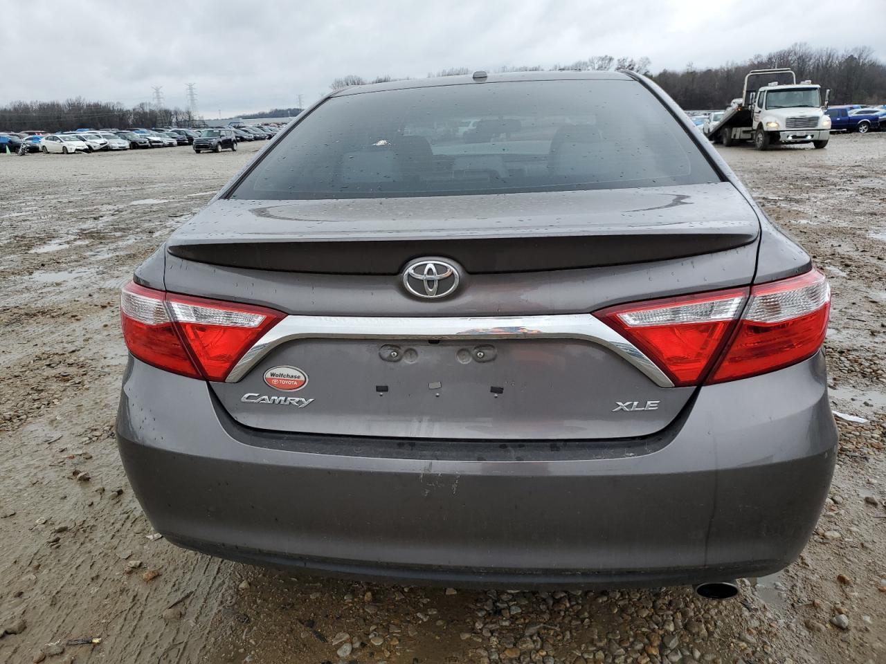 2017 TOYOTA CAMRY LE - Фото 6
