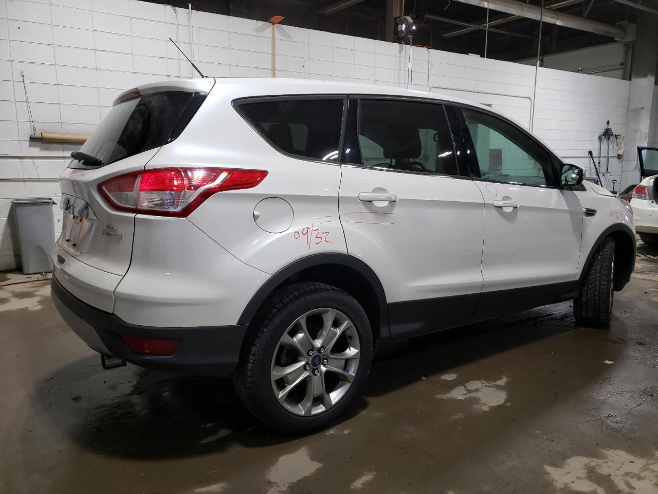 2013 FORD ESCAPE SEL - Фото 3