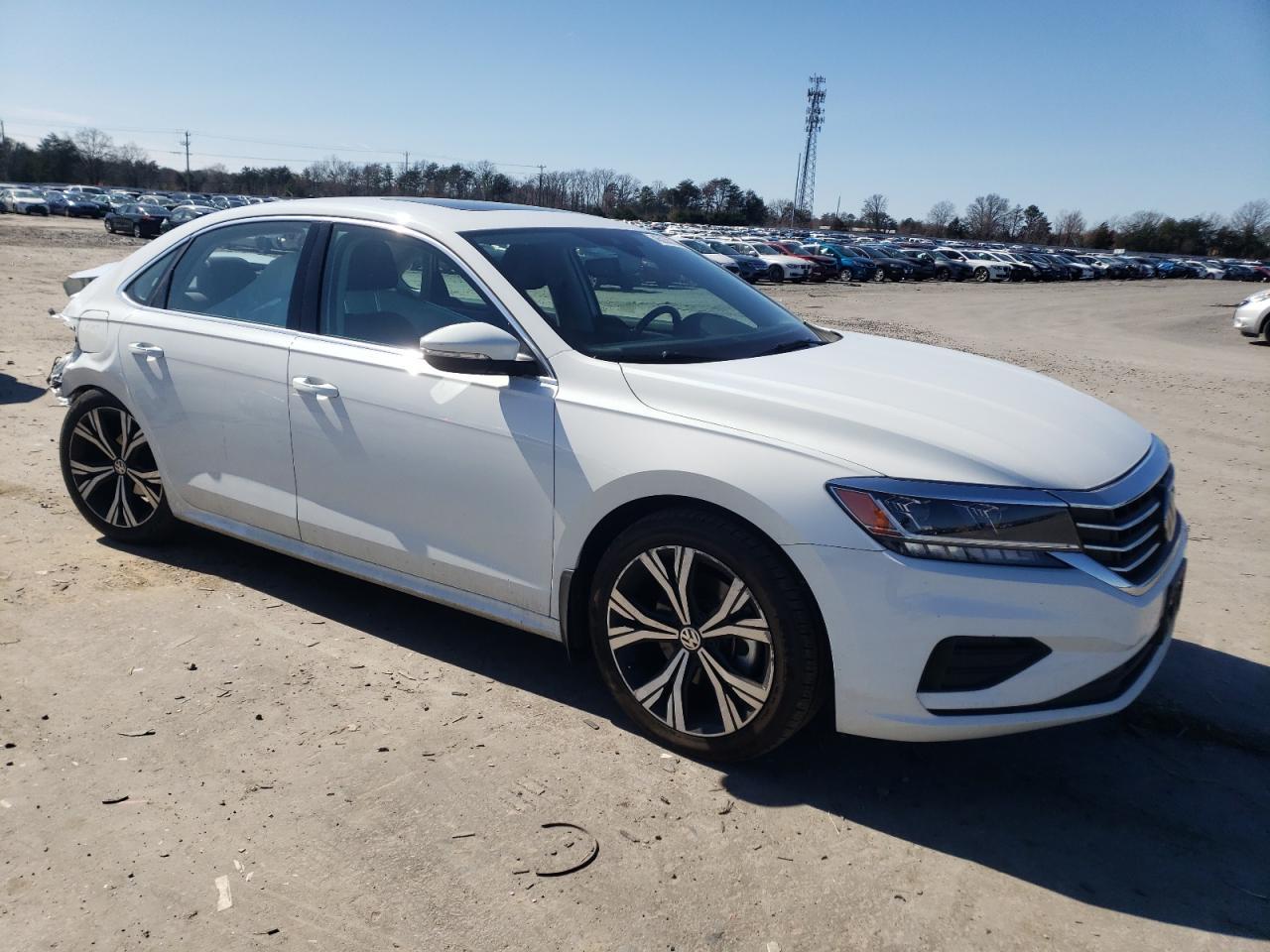 2022 VOLKSWAGEN PASSAT SE - Image 4