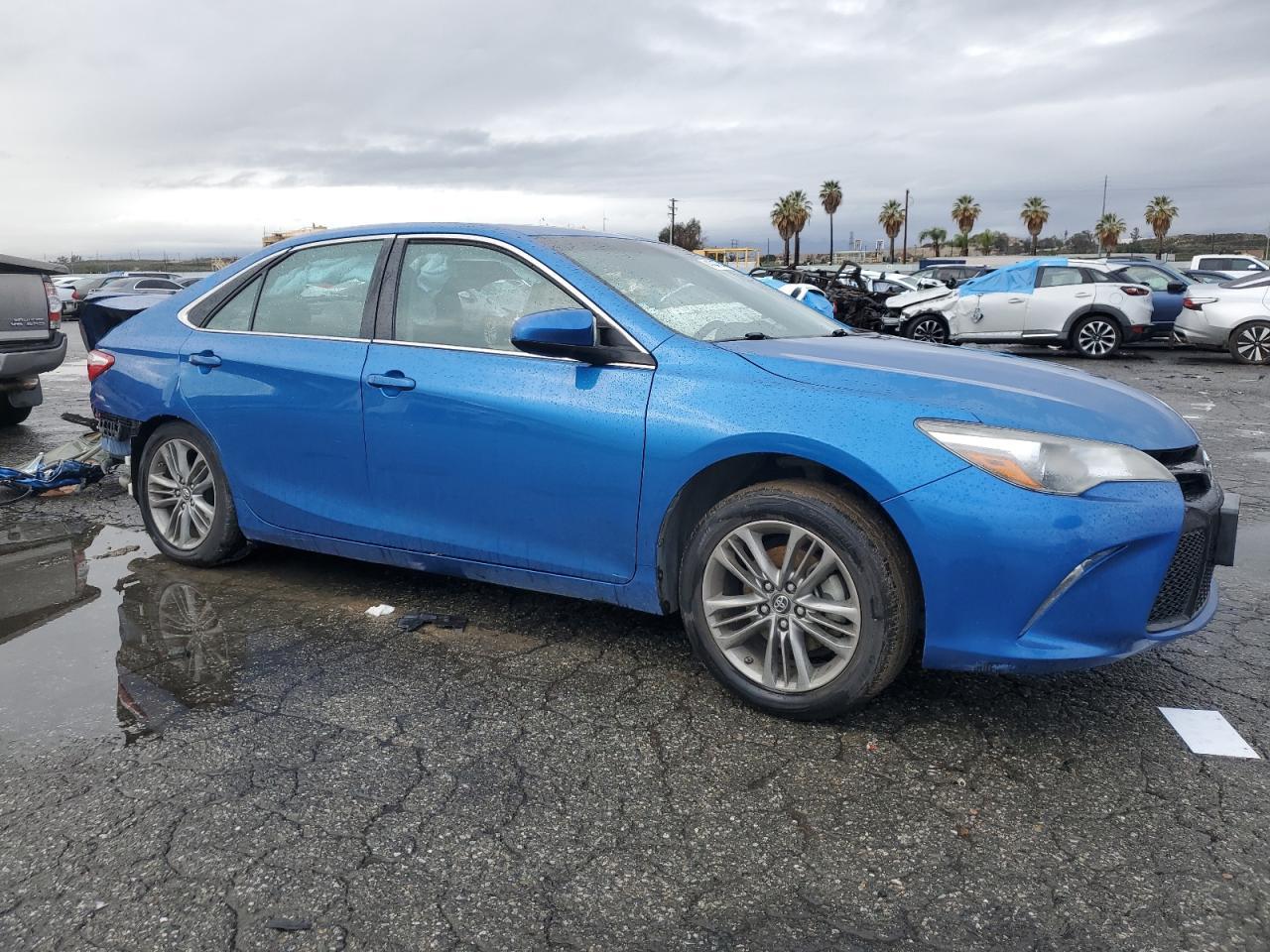 2017 TOYOTA CAMRY LE - Image 4