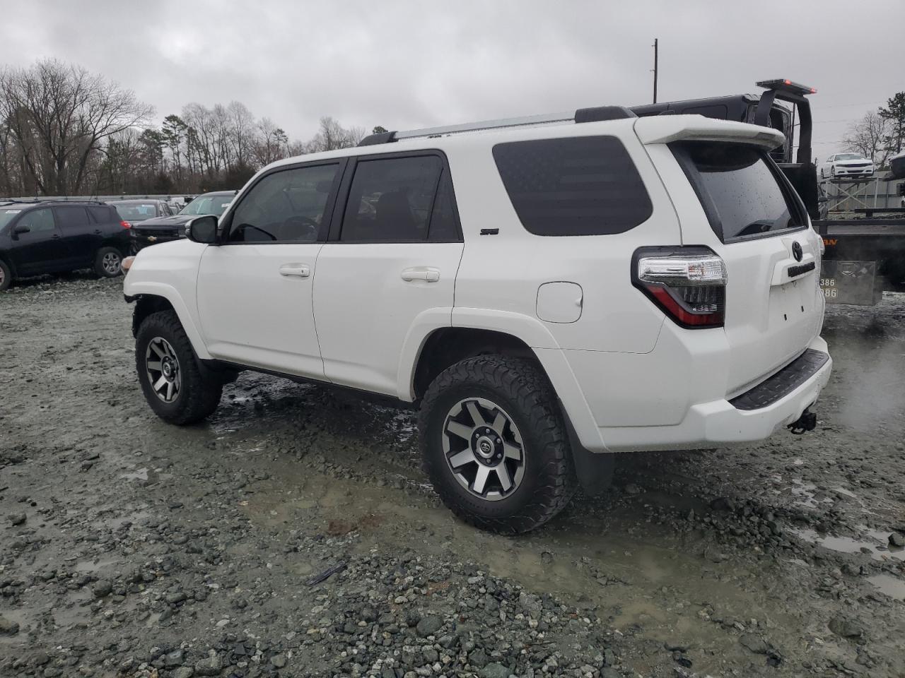 2020 TOYOTA 4RUNNER SR - Фото 2