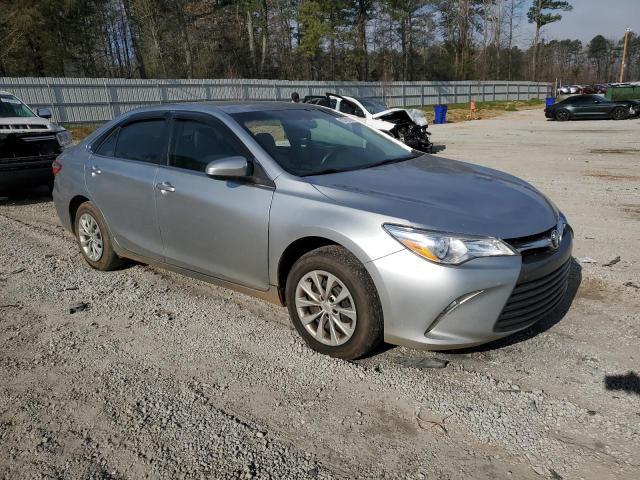 2017 Toyota Camry Le - Image 4