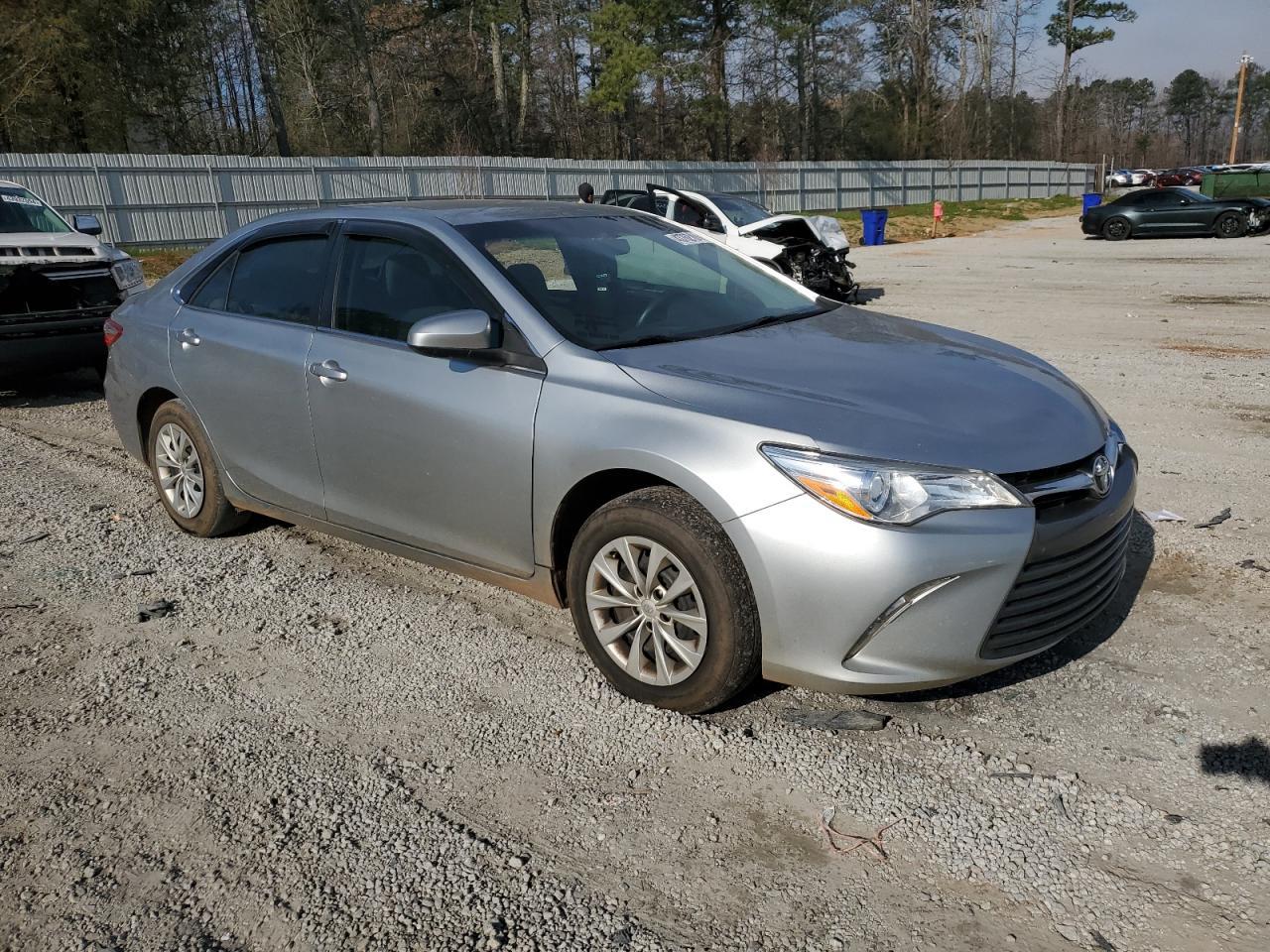 2017 TOYOTA CAMRY LE - Image 4
