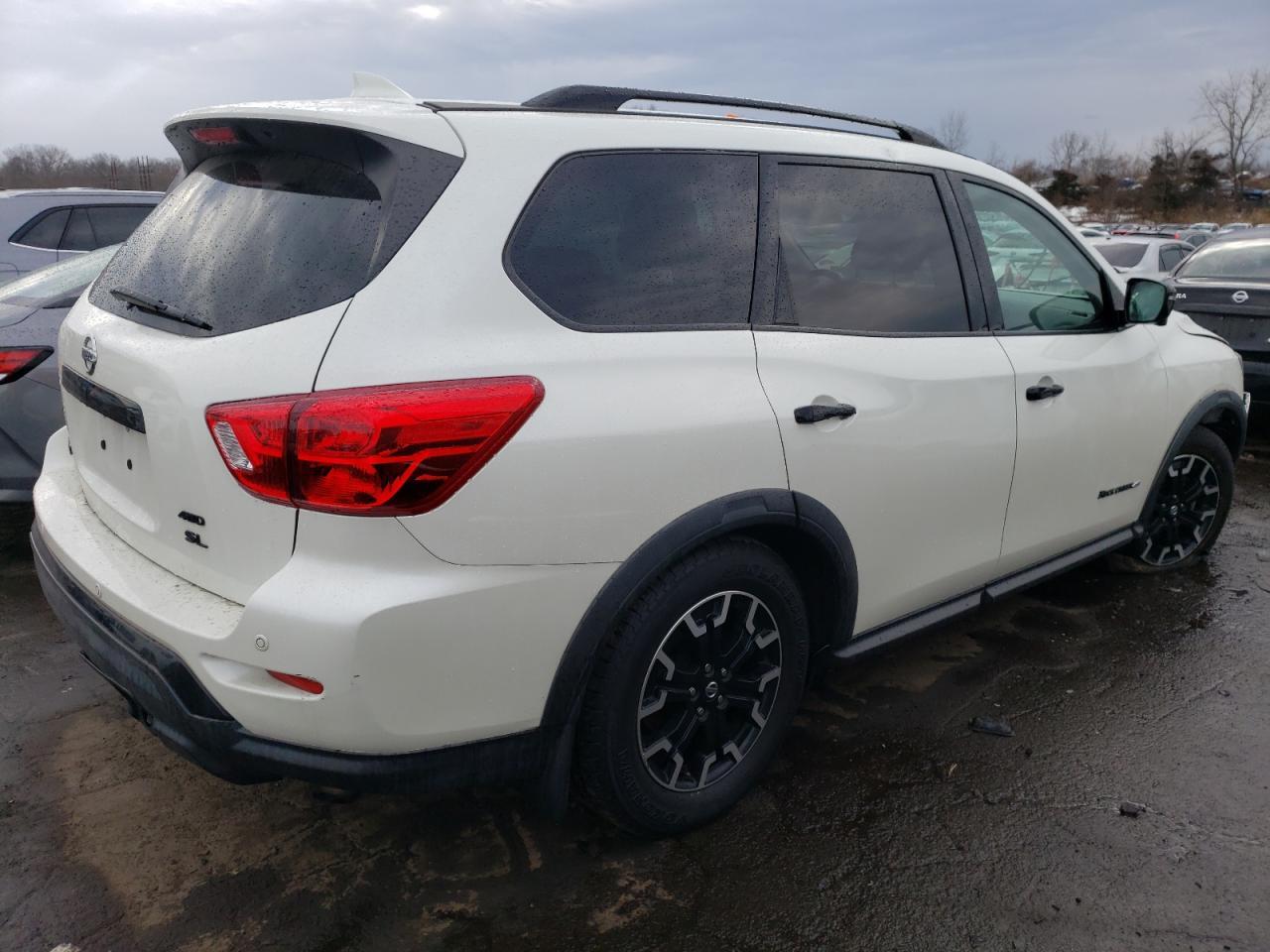 2019 NISSAN PATHFINDER - Фото 3