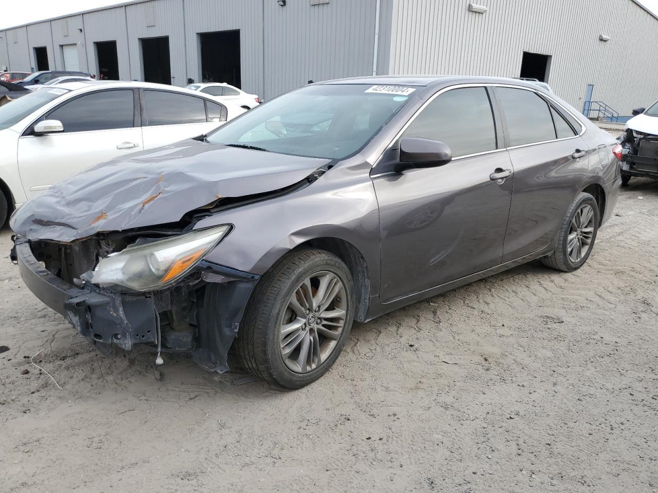 2015 TOYOTA CAMRY LE car image