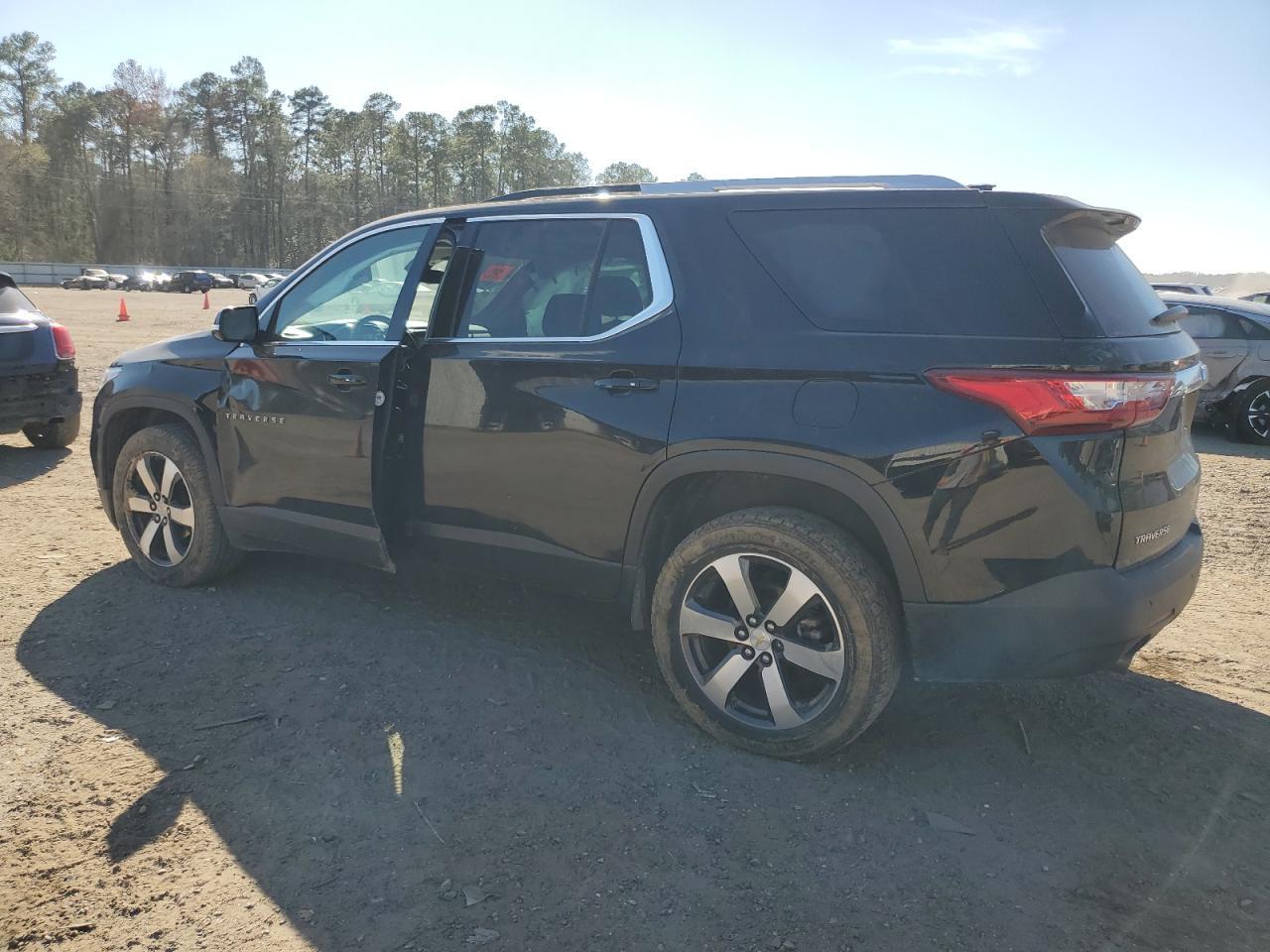 2018 CHEVROLET TRAVERSE L - Фото 2