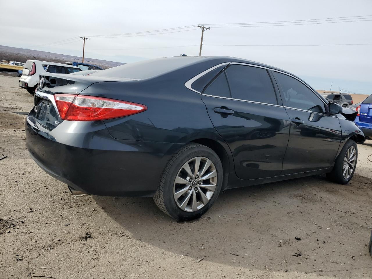 2015 TOYOTA CAMRY LE - Image 3