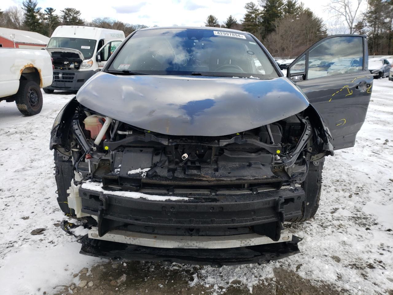 2018 TOYOTA C-HR XLE - Image 5