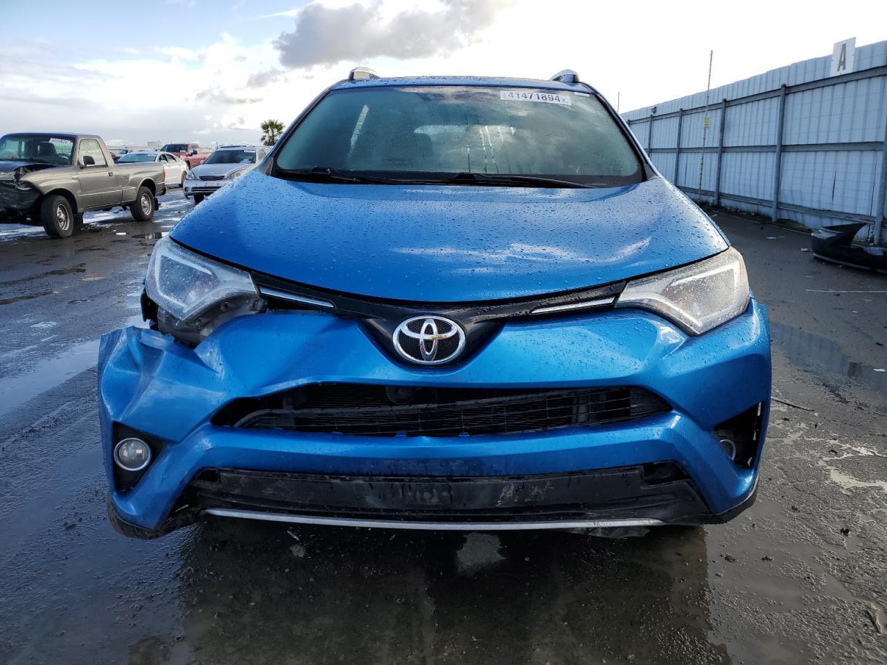 2016 TOYOTA RAV4 XLE - Image 5