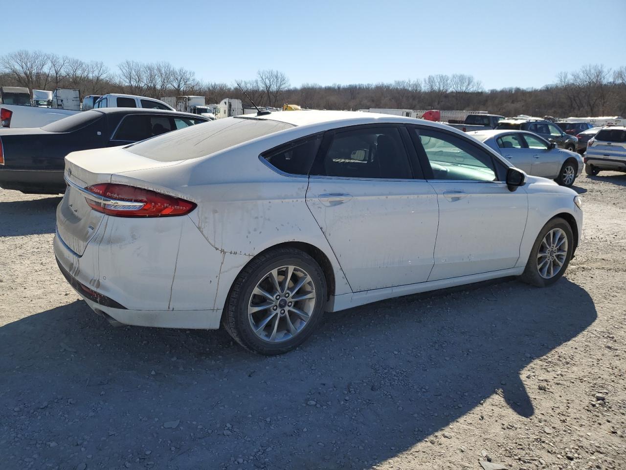 2017 FORD FUSION SE - Фото 3