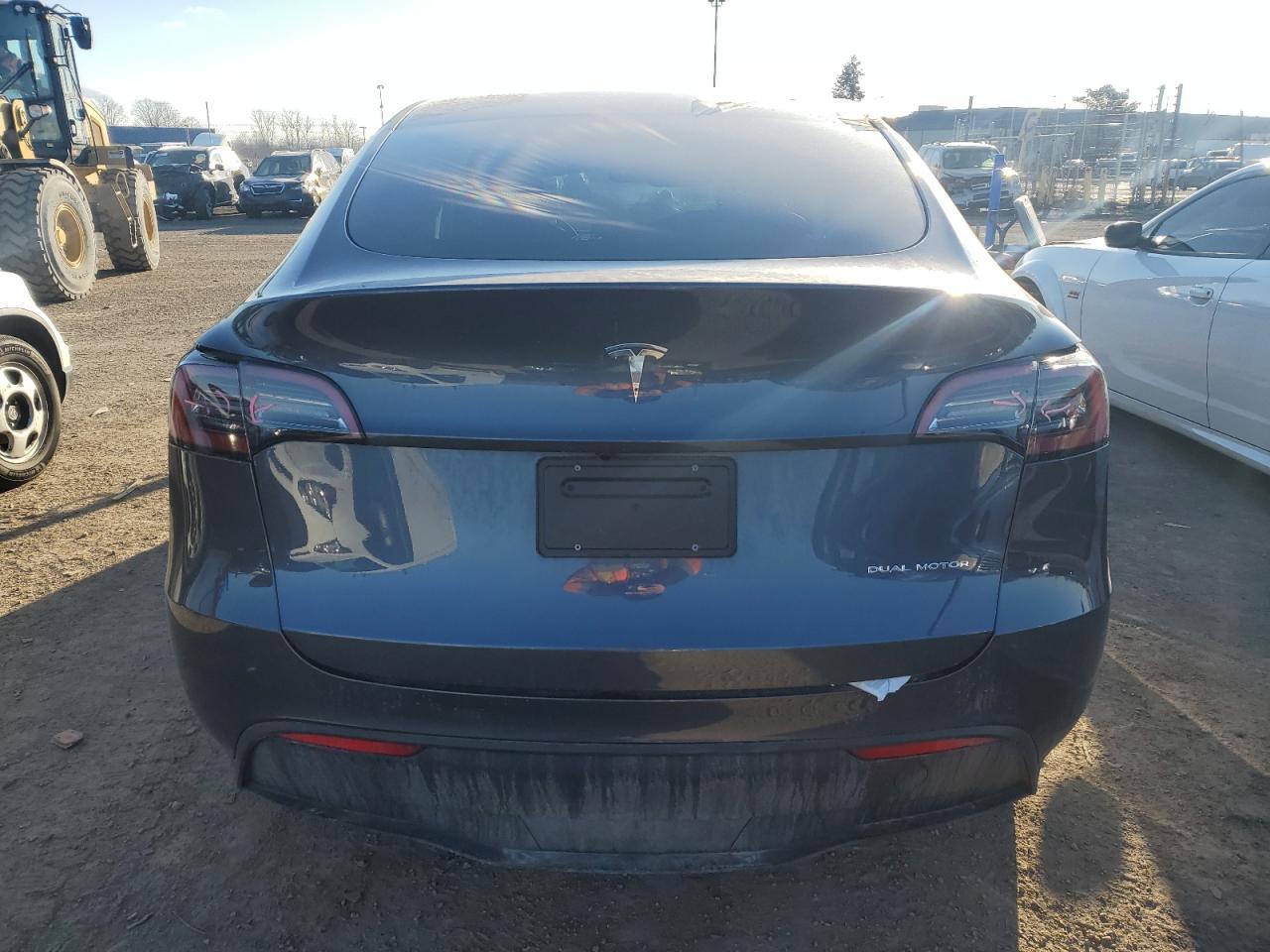 2023 TESLA MODEL Y - Фото 6