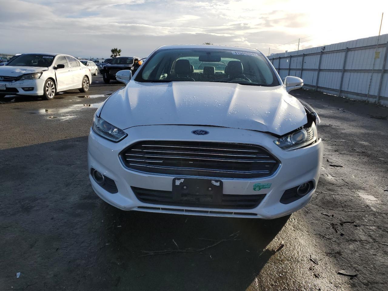 2014 FORD FUSION SE - Image 5