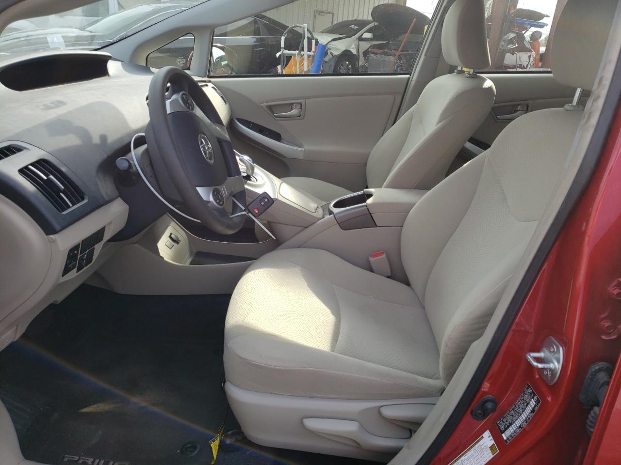 2015 TOYOTA PRIUS - Фото 7