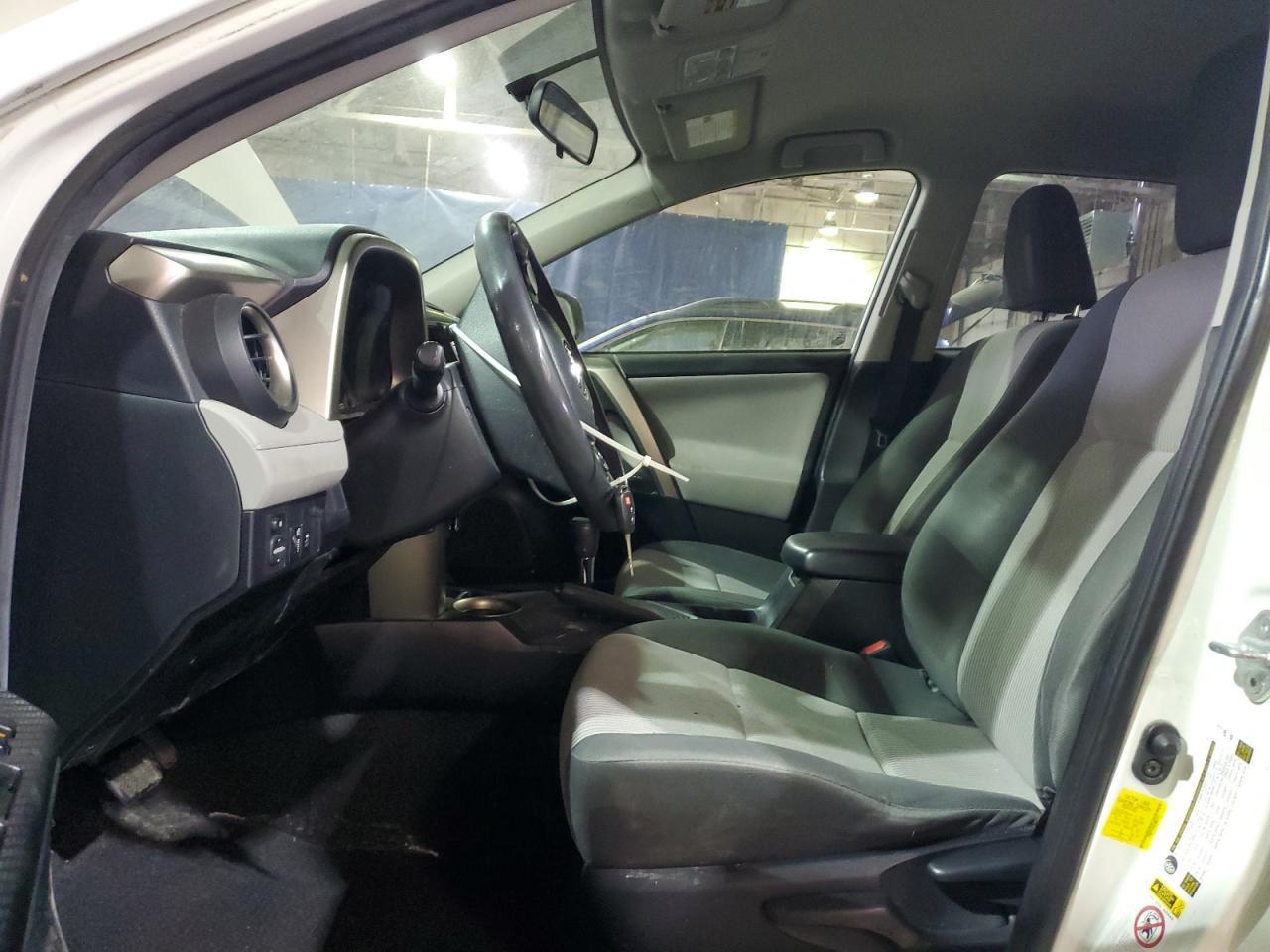 2014 TOYOTA RAV4 LE - Image 7
