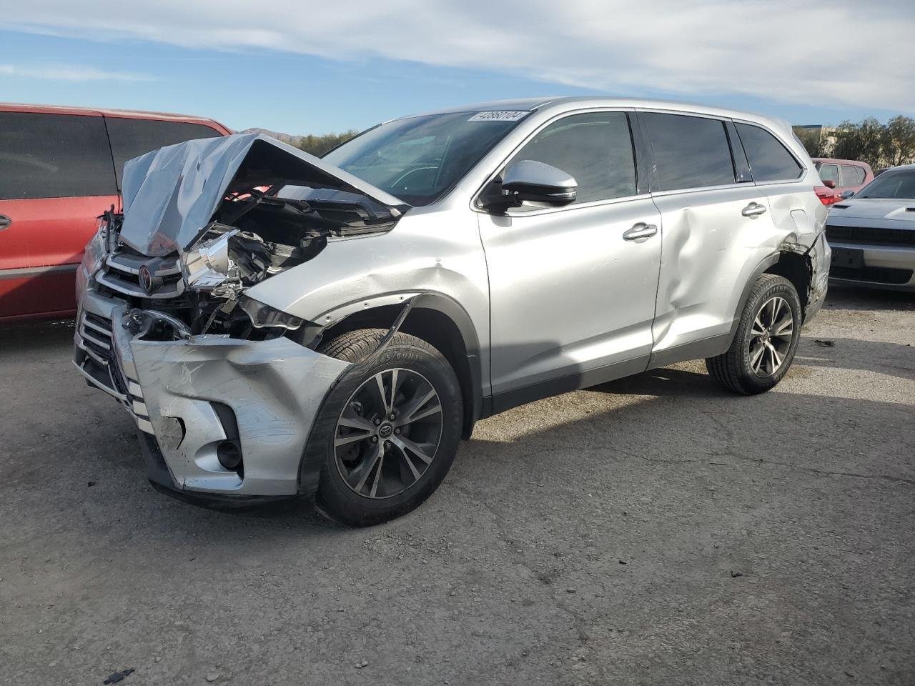 2019 TOYOTA HIGHLANDER car image