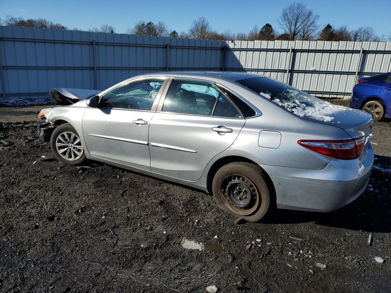 2016 TOYOTA CAMRY LE - Фото 2