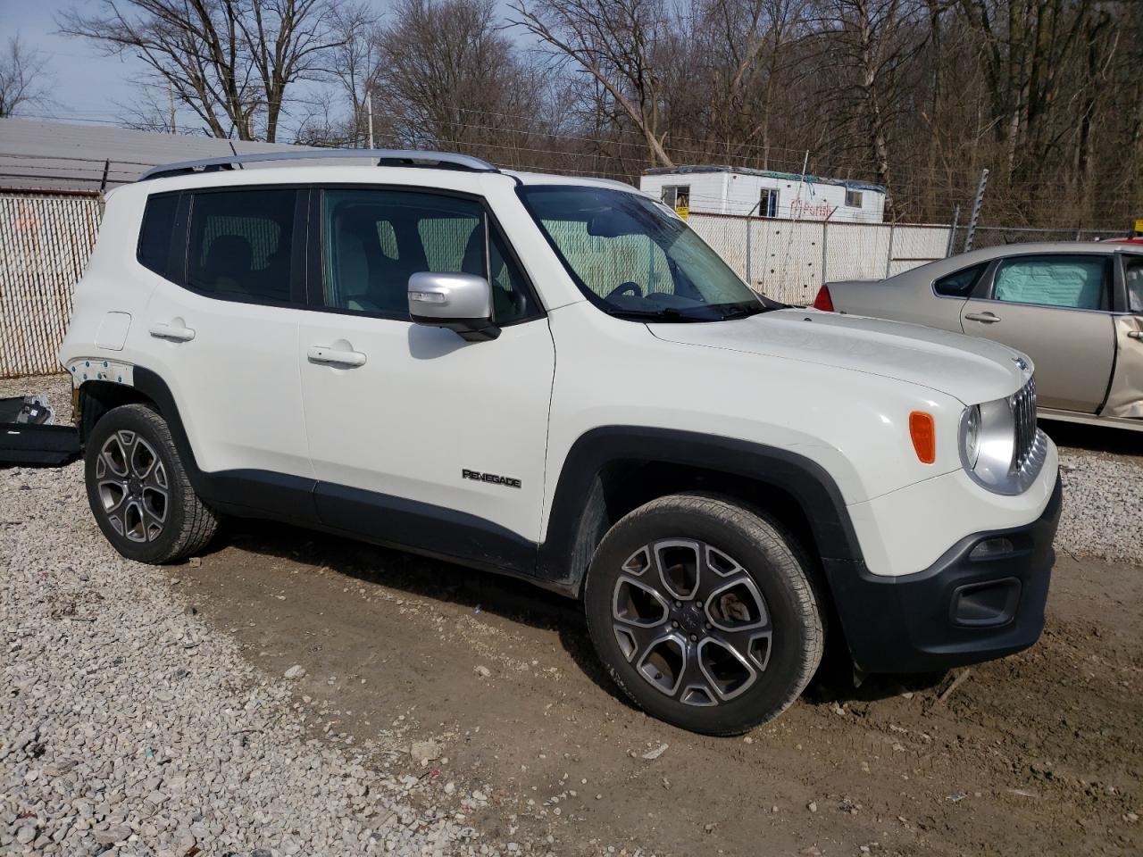 2016 JEEP RENEGADE L - Image 4