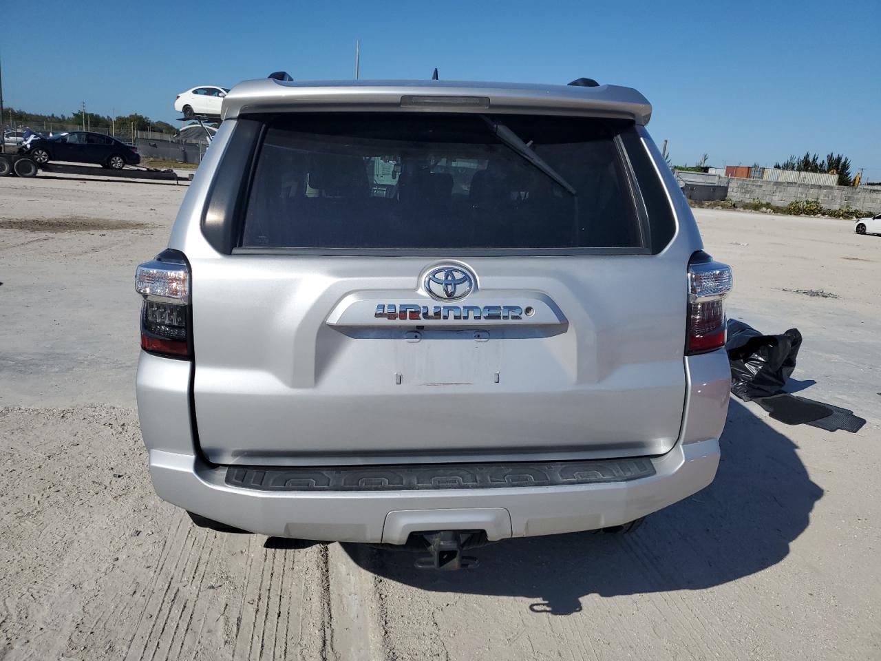 2019 TOYOTA 4RUNNER SR - Фото 6