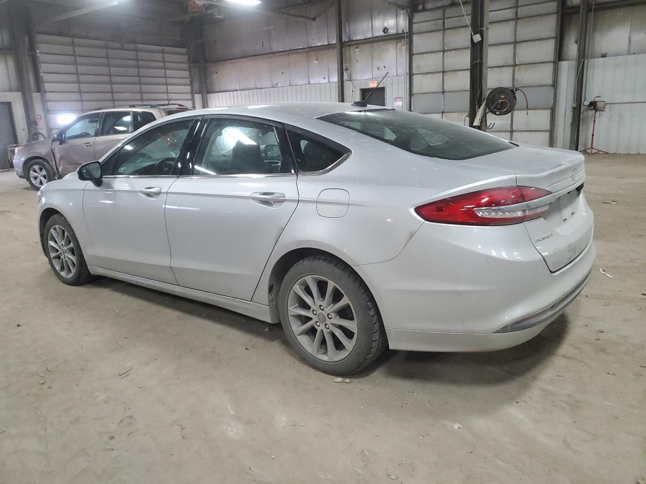 2017 FORD FUSION SE - Фото 2