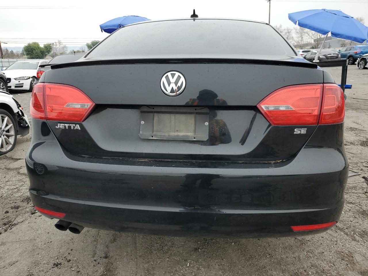 2014 VOLKSWAGEN JETTA SE - Image 6