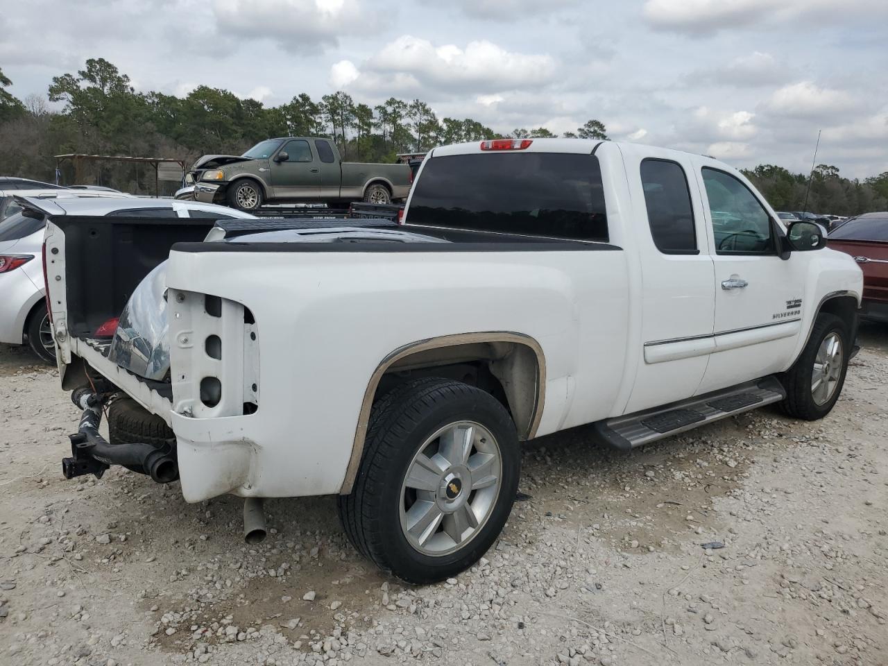 2012 CHEVROLET SILVERADO - Image 3