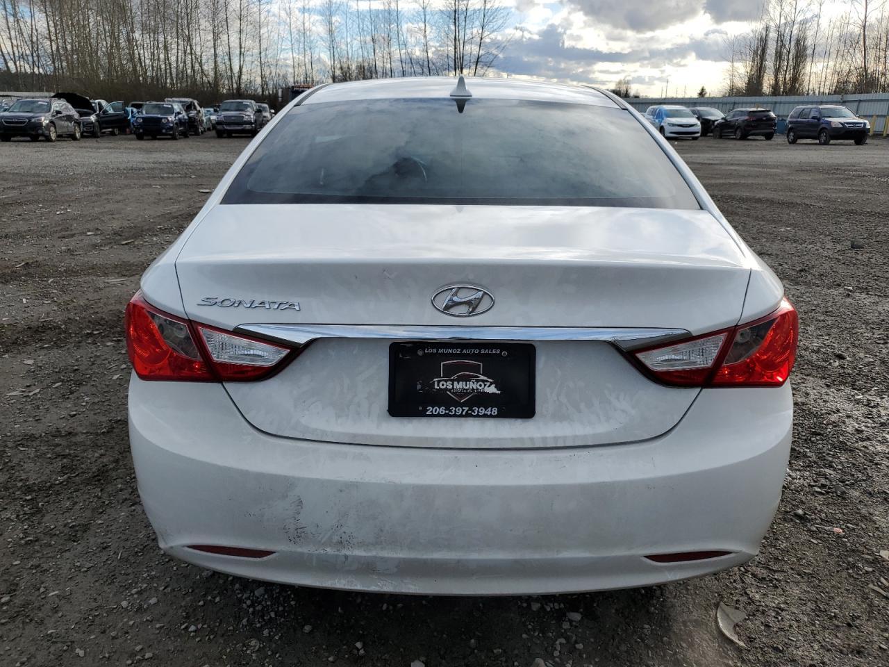 2011 HYUNDAI SONATA GLS - Image 6