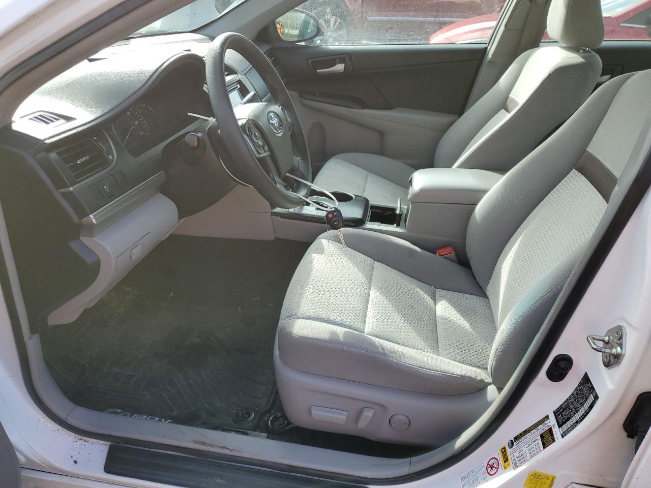 2014 TOYOTA CAMRY L - Image 7