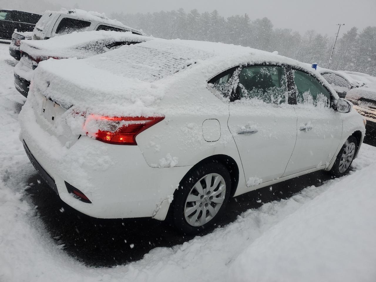 2017 NISSAN SENTRA S - Фото 3