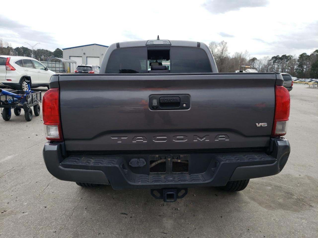 2017 TOYOTA TACOMA DOU - Фото 6