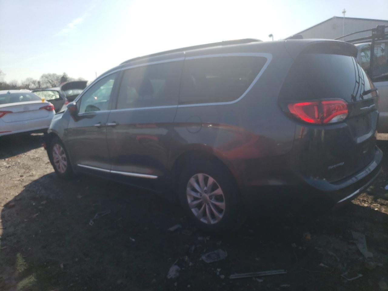 2017 CHRYSLER PACIFICA T - Фото 2