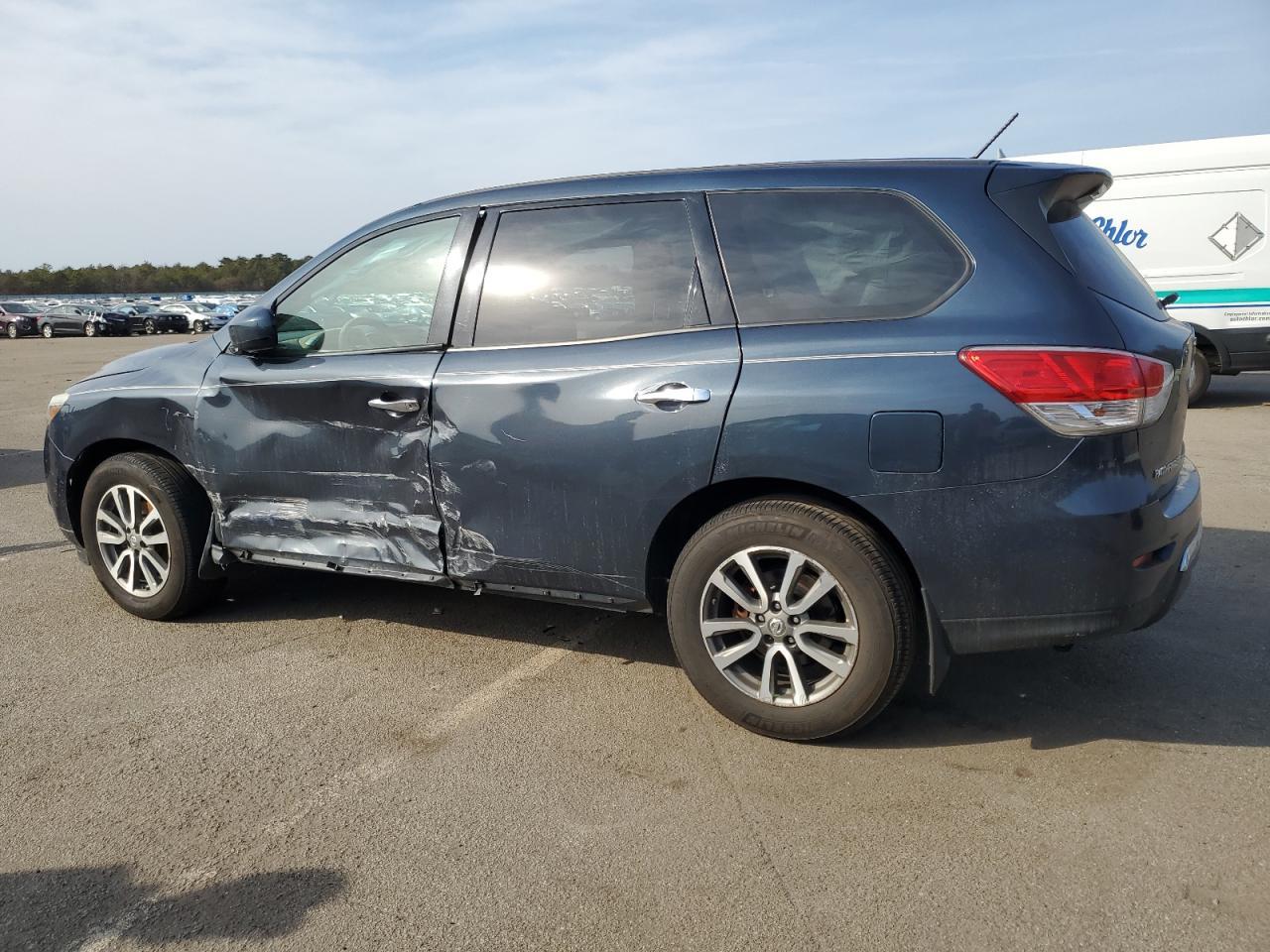 2013 NISSAN PATHFINDER - Фото 2