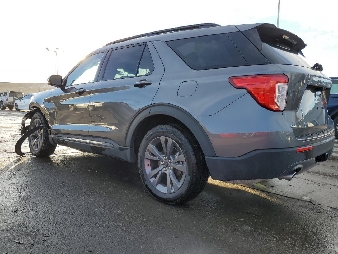 2023 FORD EXPLORER X - Image 2