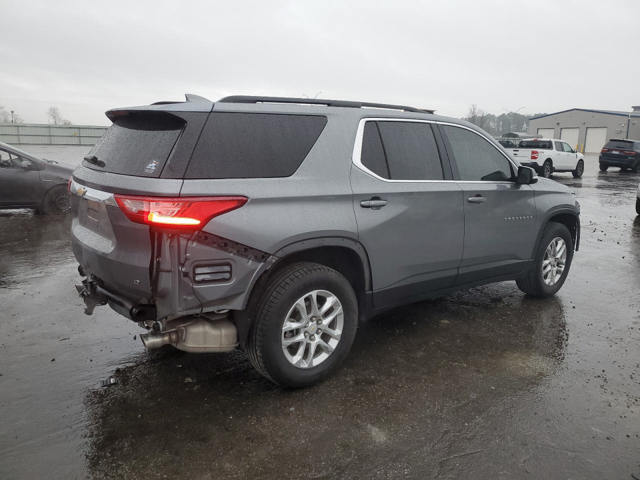 2020 CHEVROLET TRAVERSE L - Фото 3