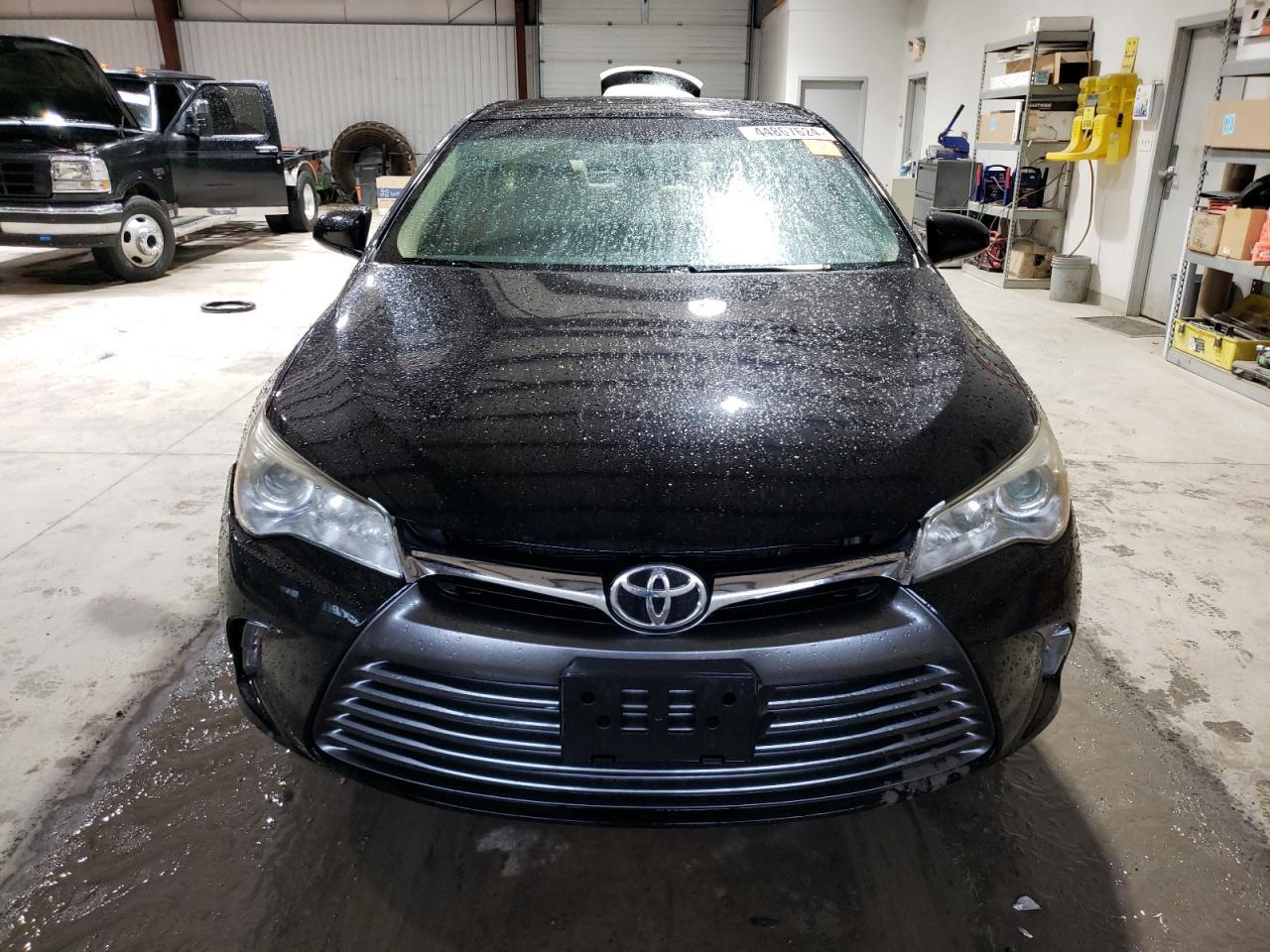 2017 TOYOTA CAMRY LE - Image 5