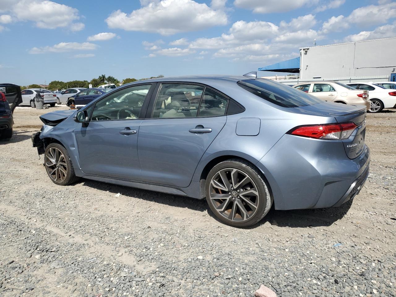 2020 TOYOTA COROLLA SE - Фото 2