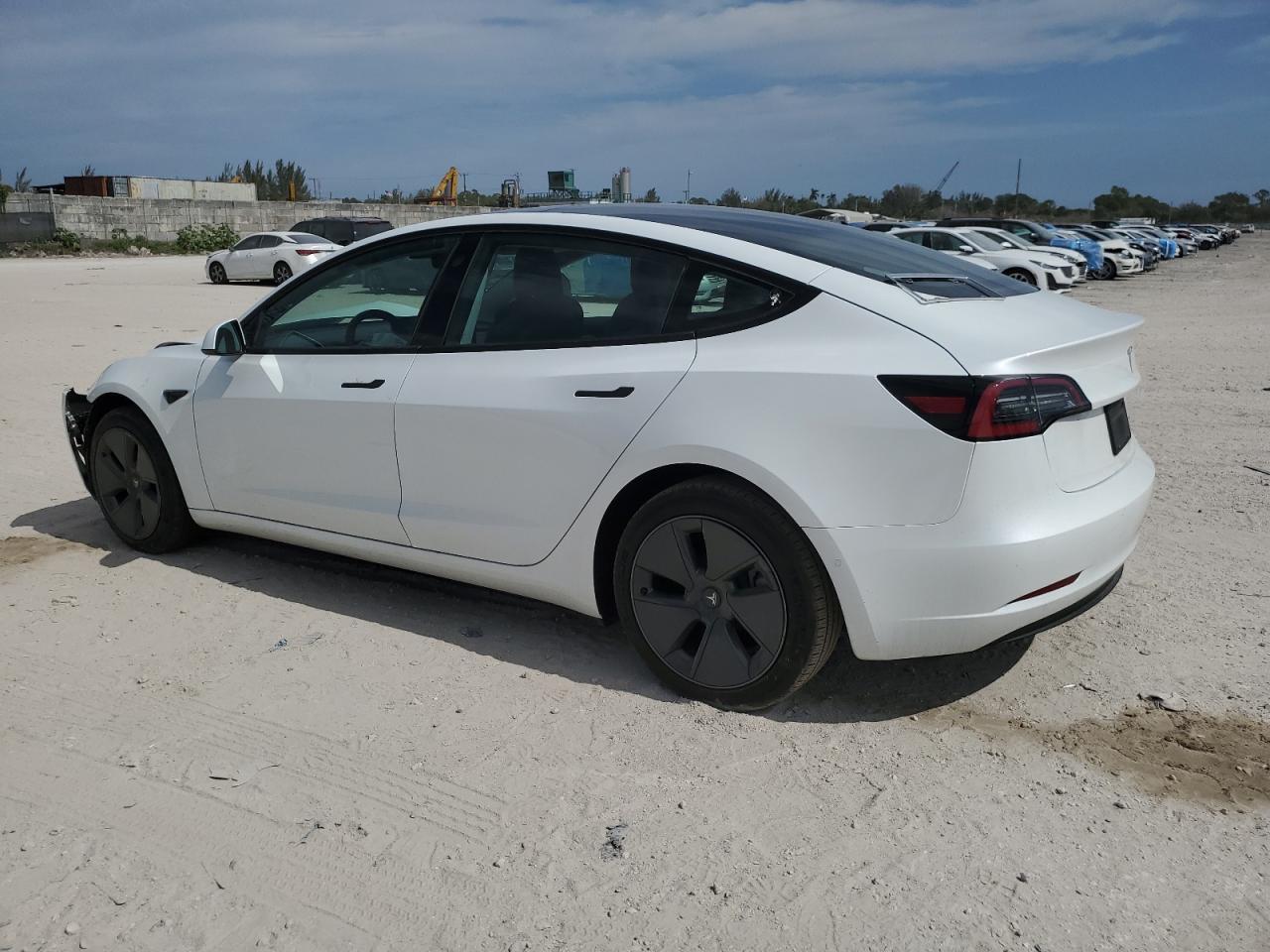 2022 TESLA MODEL 3 - Image 2