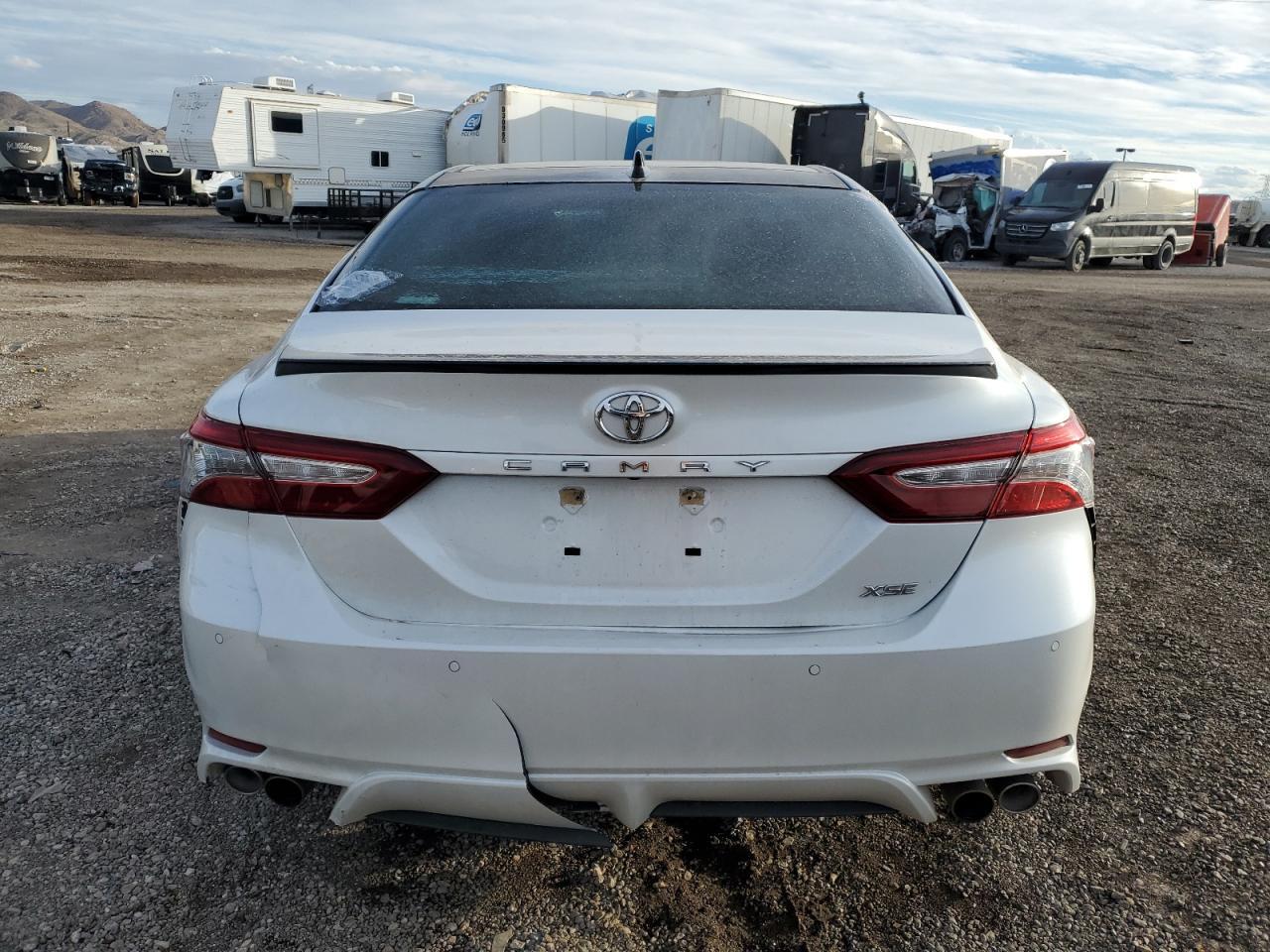 2018 TOYOTA CAMRY XSE - Фото 6