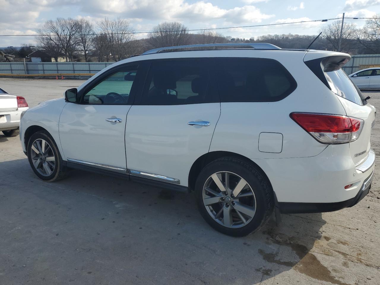 2013 NISSAN PATHFINDER - Фото 2