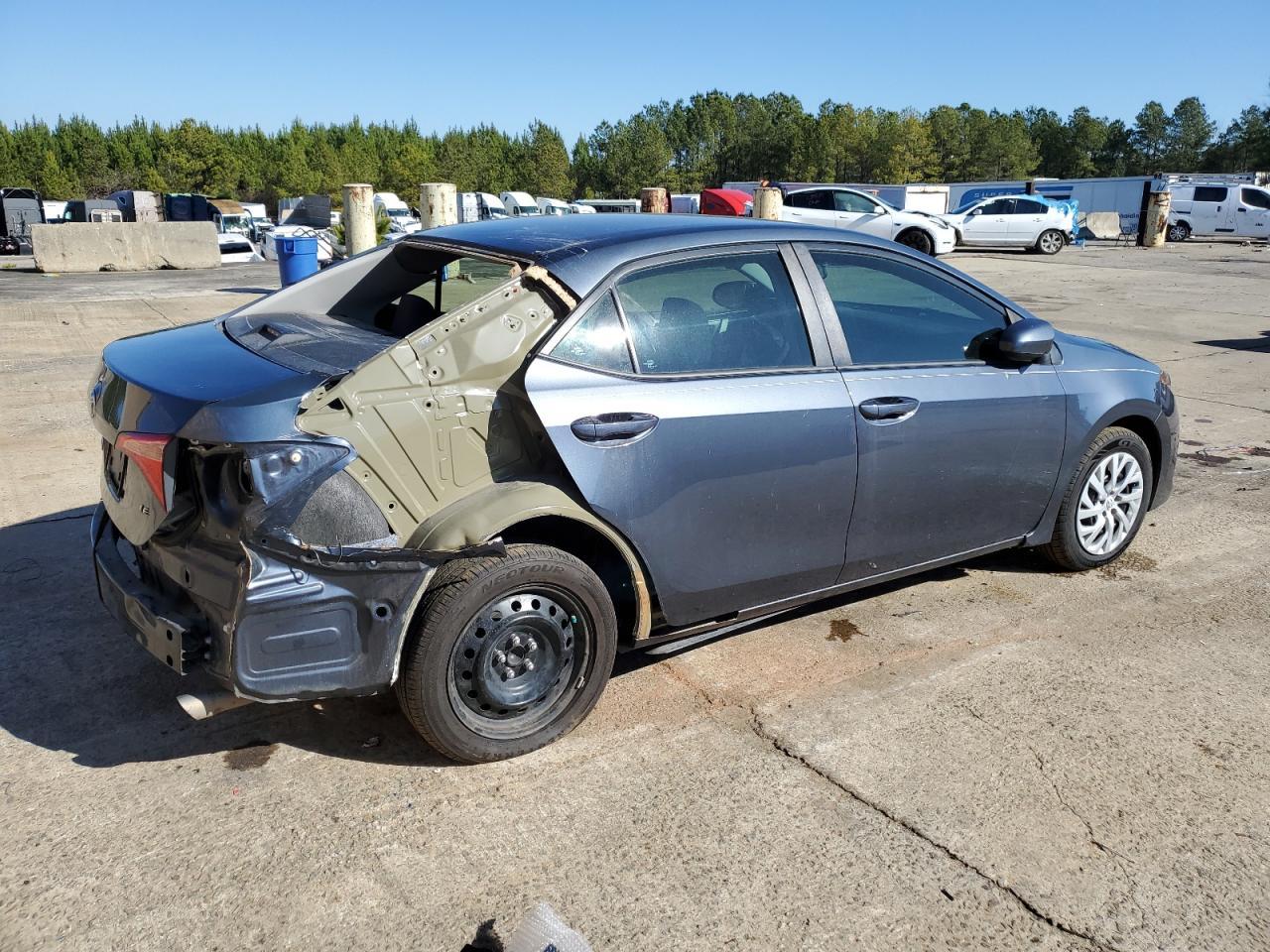 2018 TOYOTA COROLLA L - Фото 3