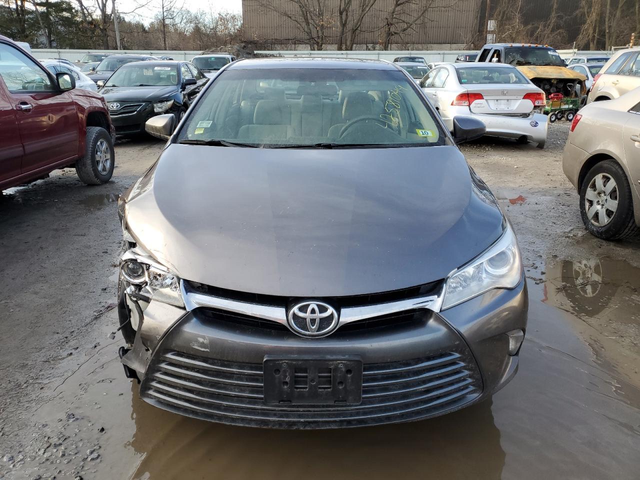 2017 TOYOTA CAMRY LE - Фото 5