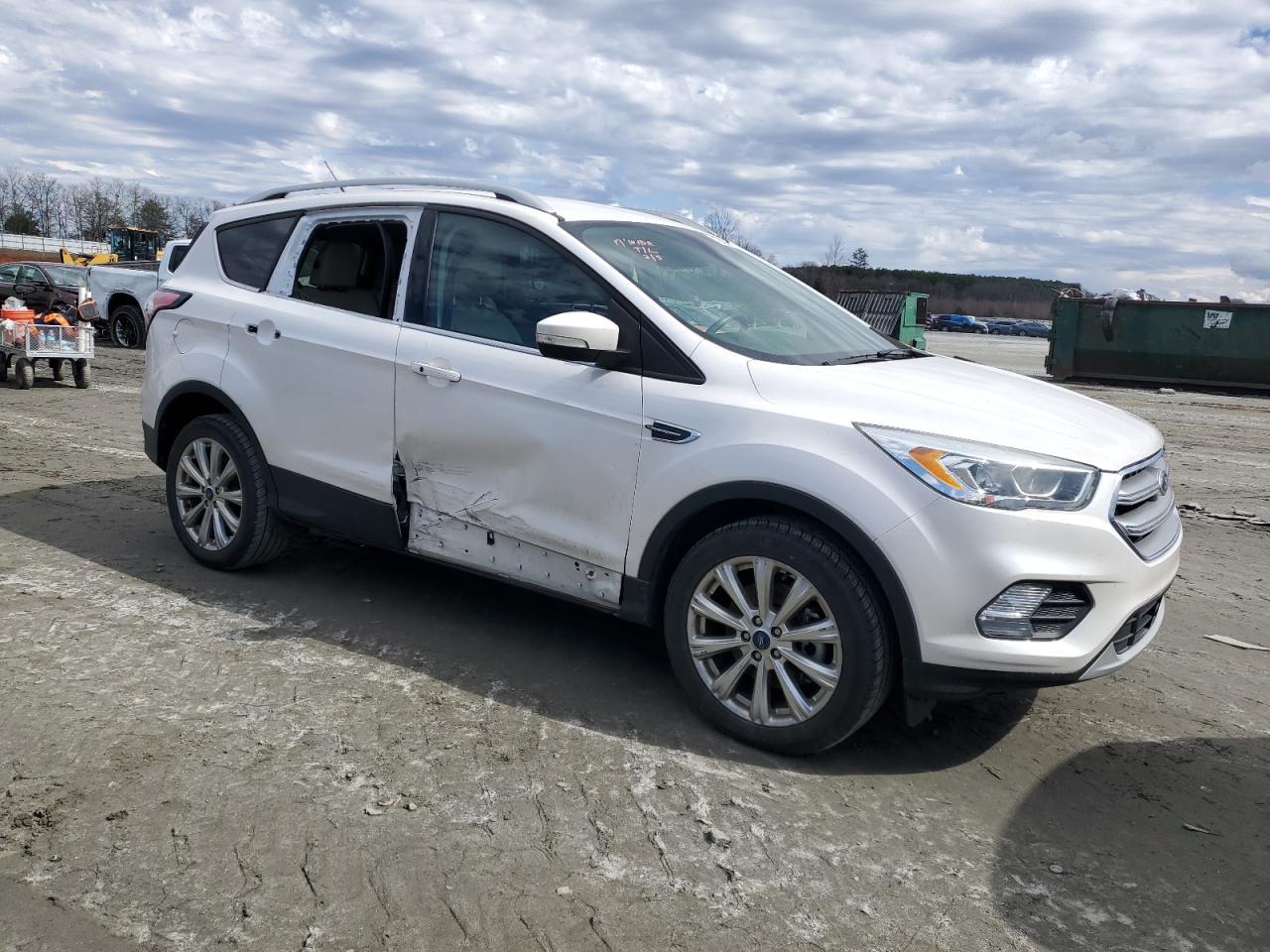 2017 FORD ESCAPE TIT - Image 4