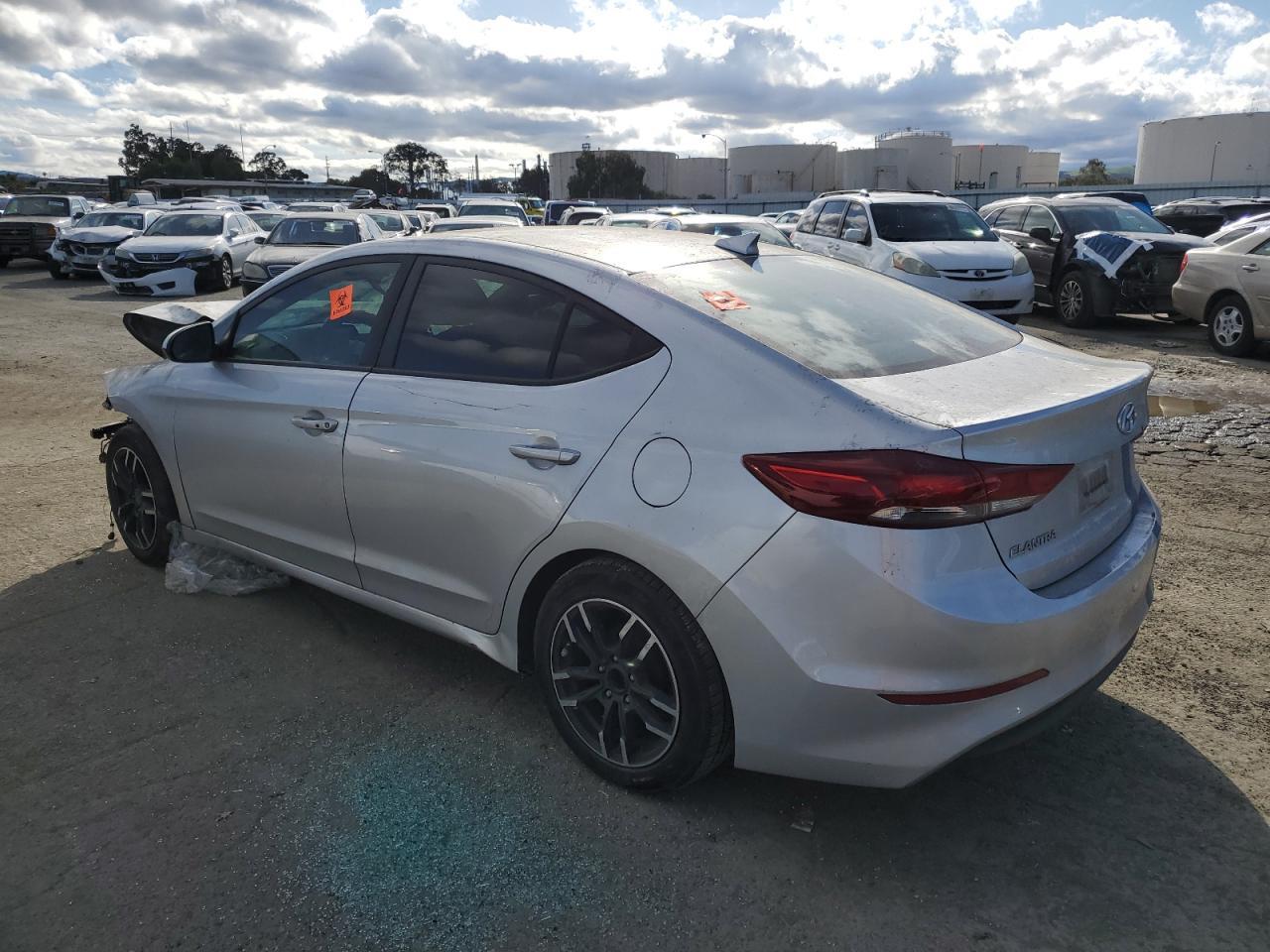 2017 HYUNDAI ELANTRA SE - Image 2