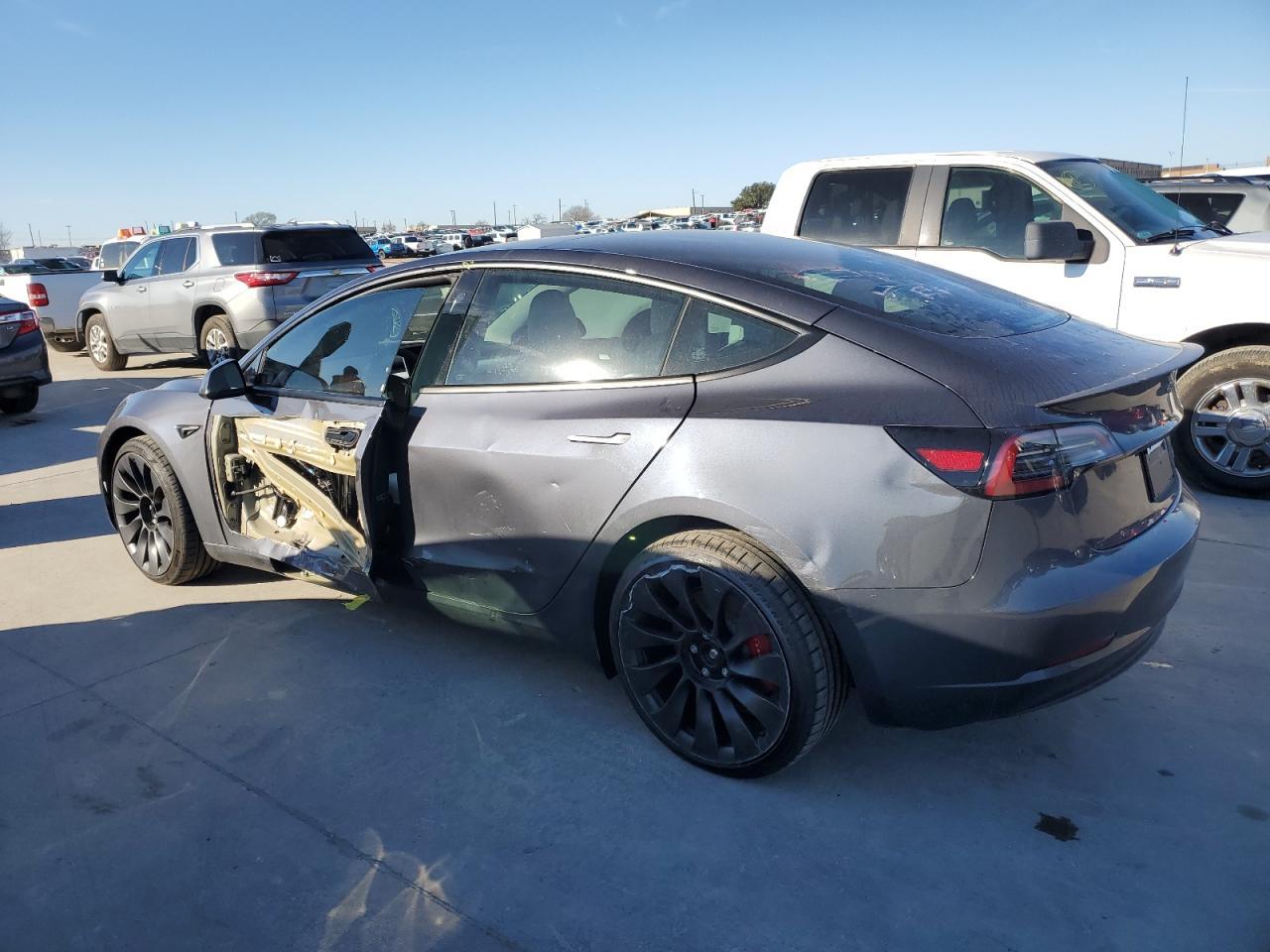 2023 TESLA MODEL 3 - Фото 2