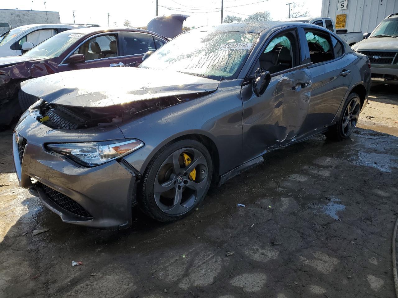 2017 ALFA ROMEO GIULIA Q4