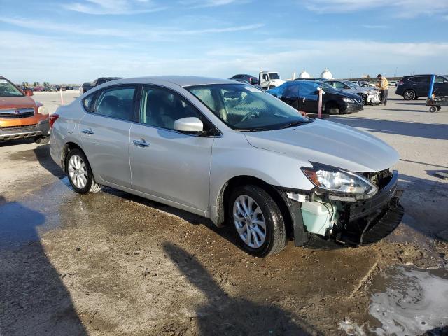 2018 Nissan Sentra S - Фото 4