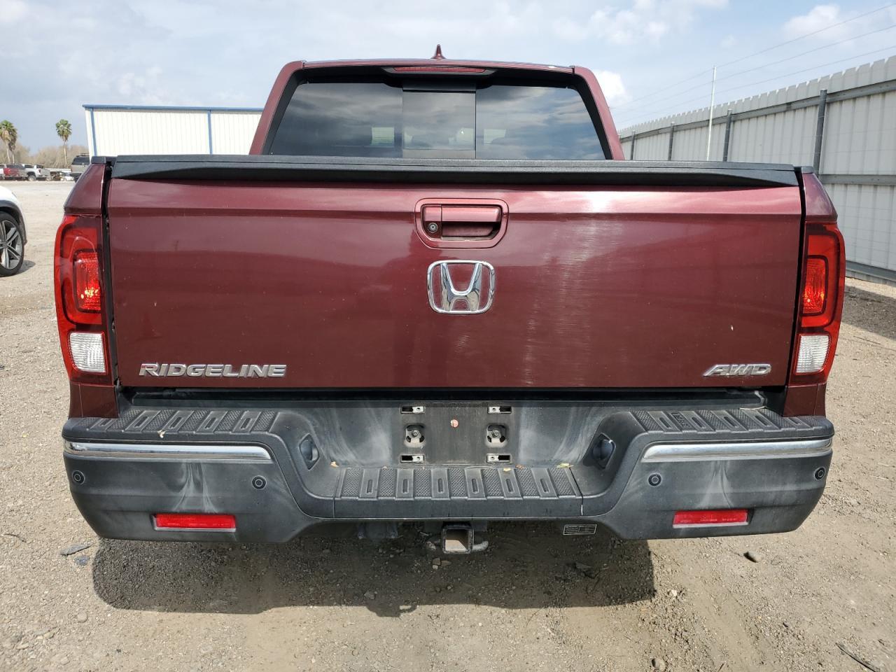 2017 HONDA RIDGELINE - Image 6
