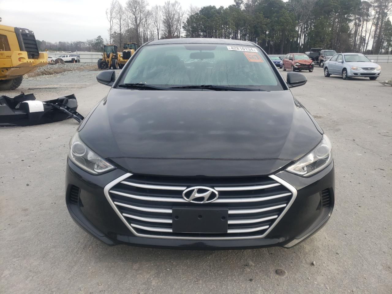 2017 HYUNDAI ELANTRA SE - Image 5
