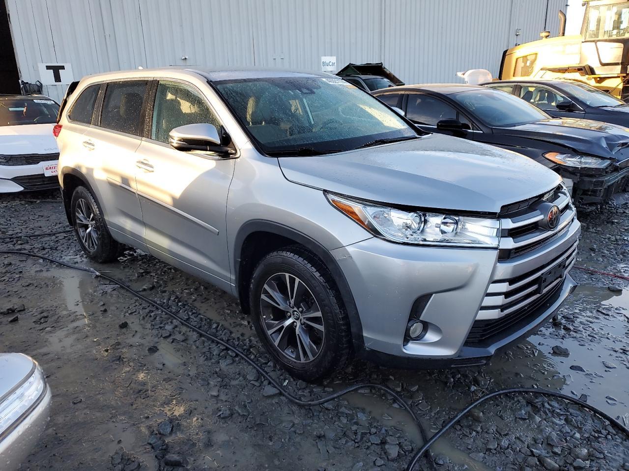 2018 TOYOTA HIGHLANDER - Image 4
